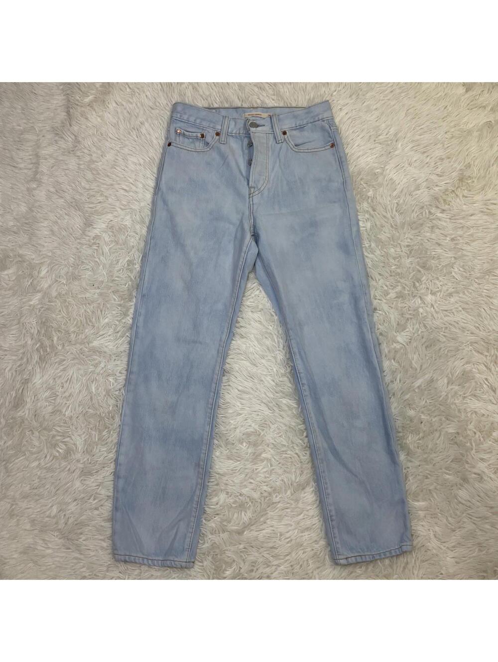 Levi’s Premium Jeans Womens 26 Light Blue Denim Big E Wedgie Straight High Rise